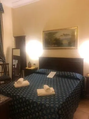 Comfort Tek Büyük veya İki Ayrı Yataklı Oda