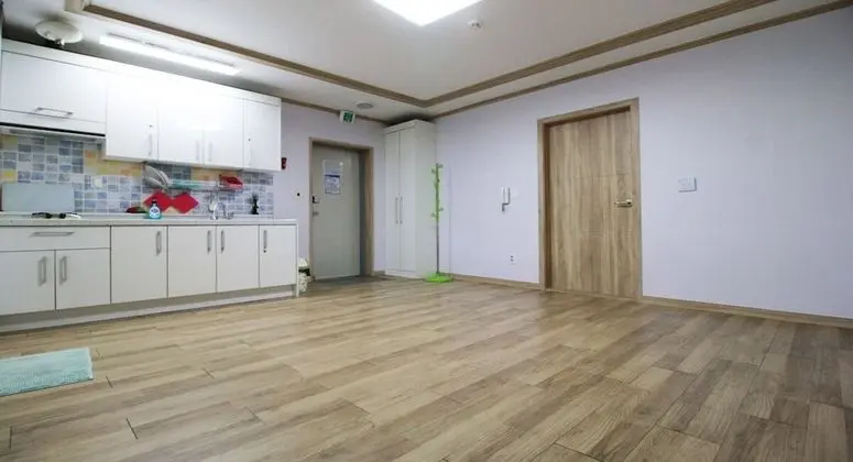 A8 1.5room (Room 1 + Living Area + Bathroom 2)
