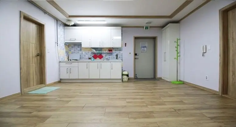 A8 1.5room (Room 1 + Living Area + Bathroom 2)