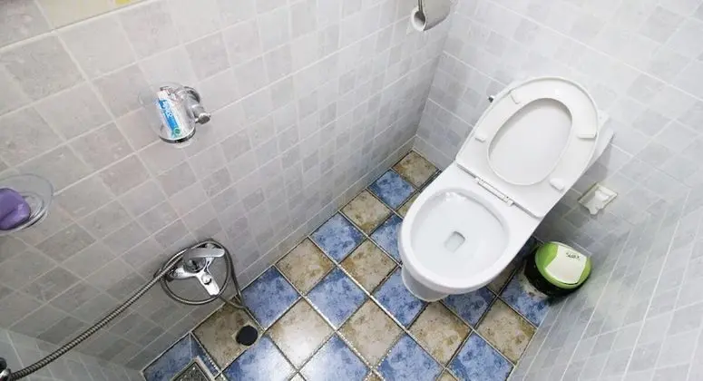 A8 1.5room (Room 1 + Living Area + Bathroom 2)