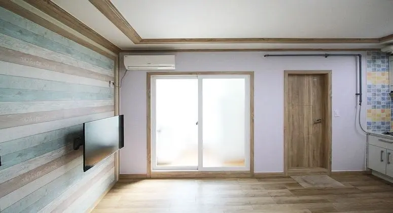 B2 Bed 1 Room
