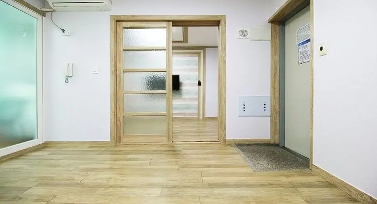 C2 1.5room (Room 1 + Living Area + Bathroom)