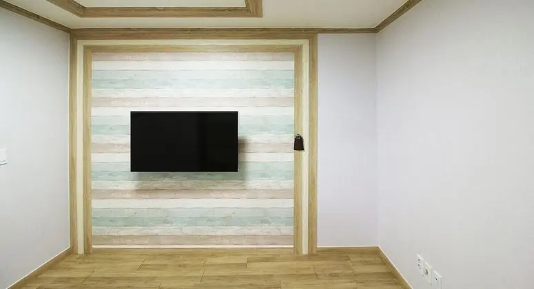 C2 1.5room (Room 1 + Living Area + Bathroom)