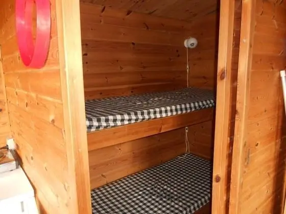 Family Kulübe, Ortak Banyo (B)