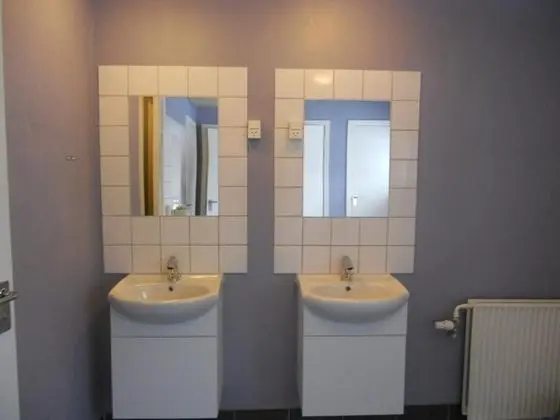 Family Kulübe, Ortak Banyo (B)