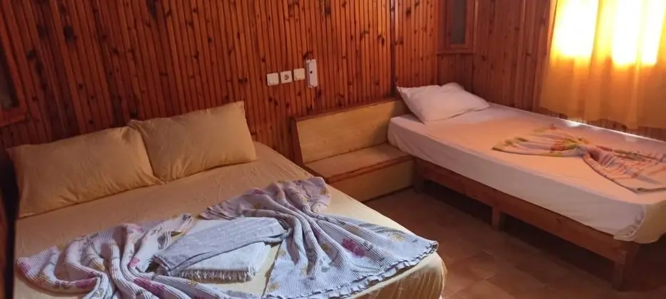 Bungalow, Havuz Manzaralı