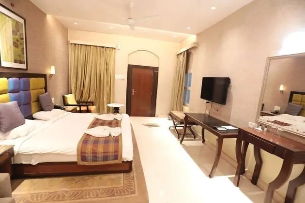 Luxury Tek Büyük Yataklı Oda, Bahçe Manzaralı