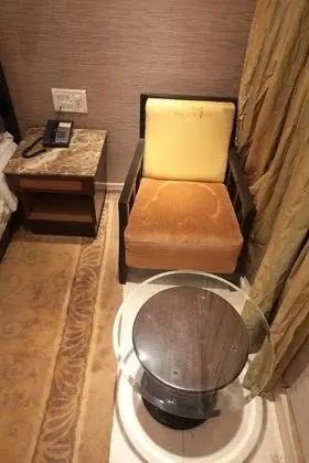 Luxury Tek Büyük Yataklı Oda, Bahçe Manzaralı