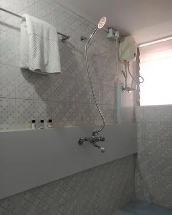 Standard 1 BHK Queen