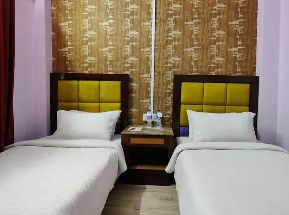 Standard 1 BHK Twin