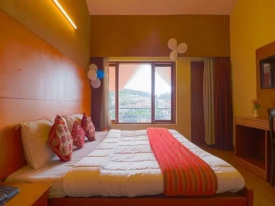 Superior Oda, Balkon, Vadi Manzaralı