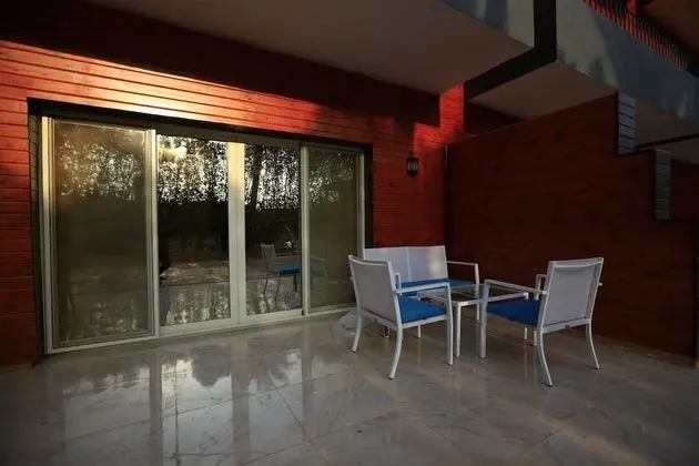Deluxe Tek Büyük veya İki Ayrı Yataklı Oda, Bahçe Manzaralı