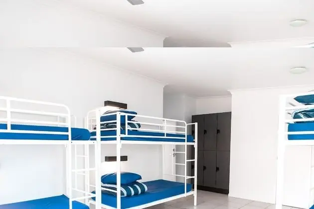 Ortak Ranzalı Oda, Sadece kadınlar için