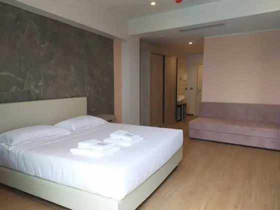 Comfort Tek Büyük Yataklı Oda