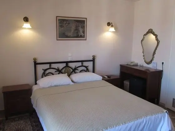 Tek Büyük Yataklı Oda (or Castle View)