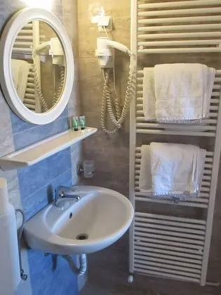 Tek Büyük Yataklı Oda (or Castle View)
