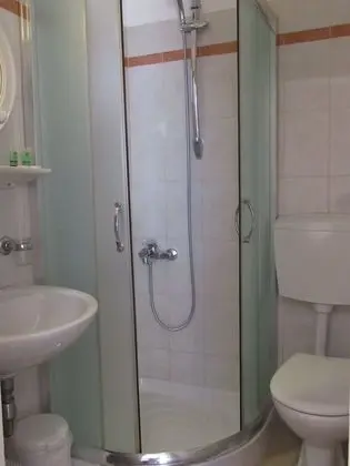 Tek Büyük Yataklı Oda (or Castle View)