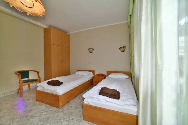 Basic Tek Büyük Yataklı Oda, 2 Tek Kişilik Yatak, Sigara İçilmez, Dağ Manzaralı (1)