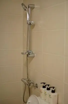 Ortak Ranzalı Oda, Sadece kadınlar için