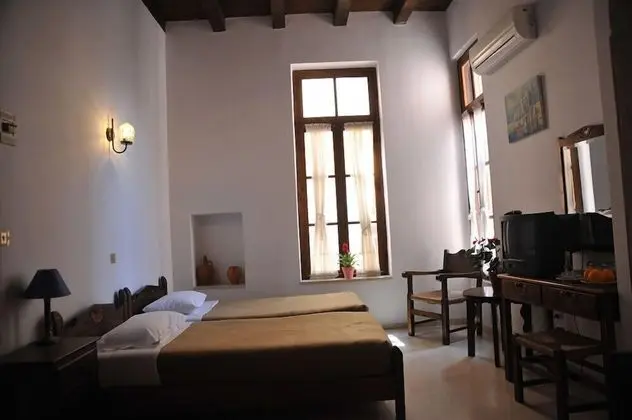 Tek Büyük veya İki Ayrı Yataklı Oda
