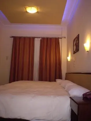 Üç Kişilik Oda