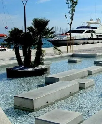 Apart Daire, 1 Büyük (Queen) Boy Yatak ve Çekyat