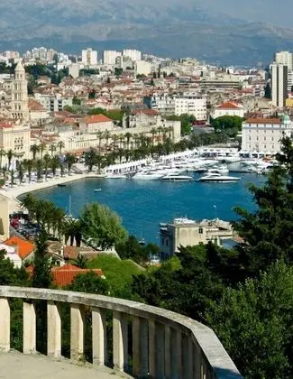 Apart Daire, 1 Büyük (Queen) Boy Yatak ve Çekyat