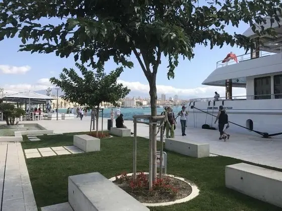 Apart Daire, 1 Büyük (Queen) Boy Yatak ve Çekyat