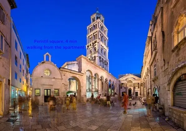 Apart Daire, 1 Büyük (Queen) Boy Yatak ve Çekyat