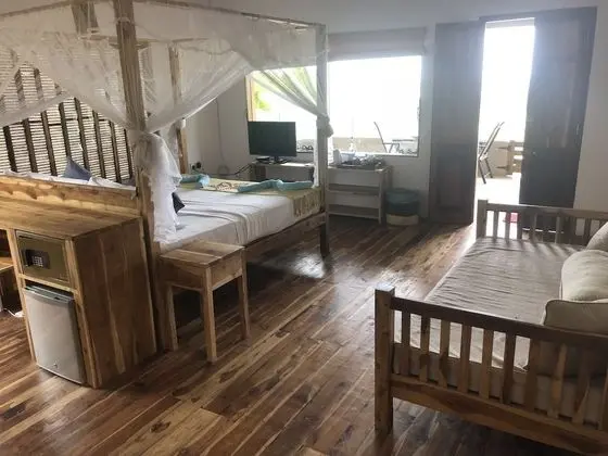 Deluxe Tek Büyük Yataklı Oda, 1 Yatak Odası, Deniz Manzaralı, Denize Bakan