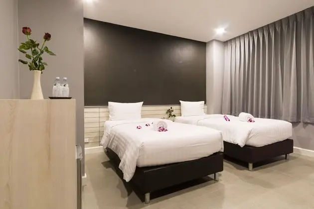 Modern Room Twin