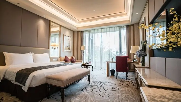 Deluxe Tek Büyük Yataklı Oda