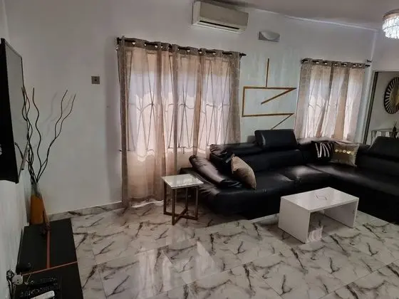 Apart Daire, 1 Yatak Odası, Mutfak, Zemin Kat