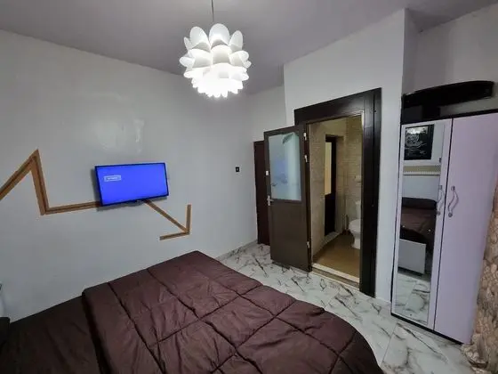 Apart Daire, 2 Yatak Odası, Mutfak, Zemin Kat