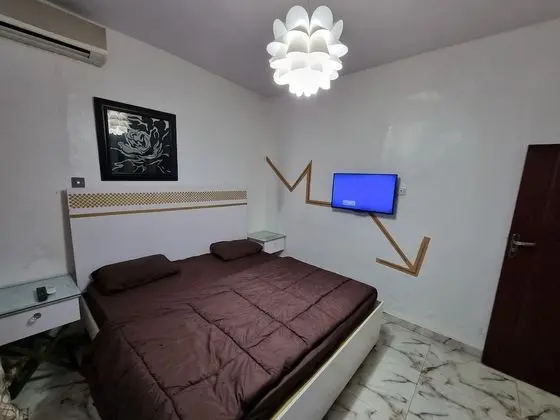 Apart Daire, 2 Yatak Odası, Mutfak, Zemin Kat