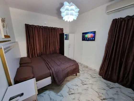 Apart Daire, 2 Yatak Odası, Mutfak, Zemin Kat