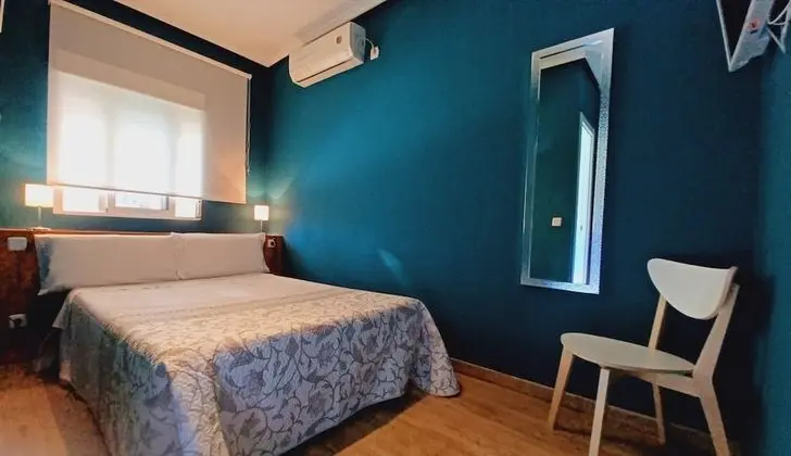 Comfort Büyük Yataklı Tek Kişilik Oda