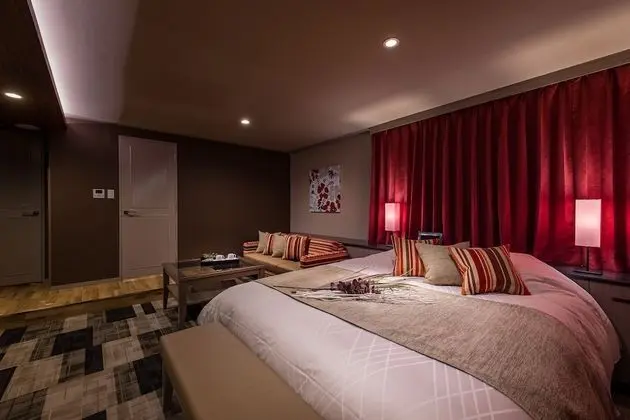 Deluxe Tek Büyük Yataklı Oda, Sigara İçilebilir
