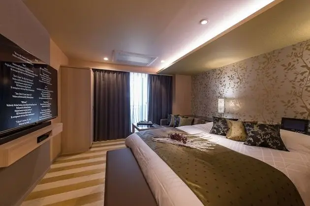 Deluxe Tek Büyük Yataklı Oda, Sigara İçilebilir