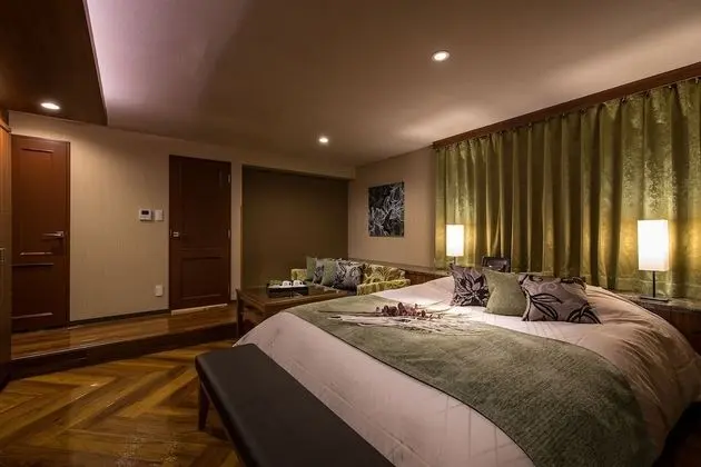 Deluxe Tek Büyük Yataklı Oda, Sigara İçilebilir