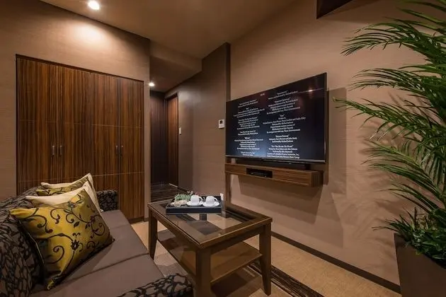 Deluxe Tek Büyük Yataklı Oda, Sigara İçilebilir