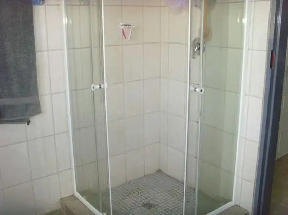 Family Tek Büyük Yataklı Oda