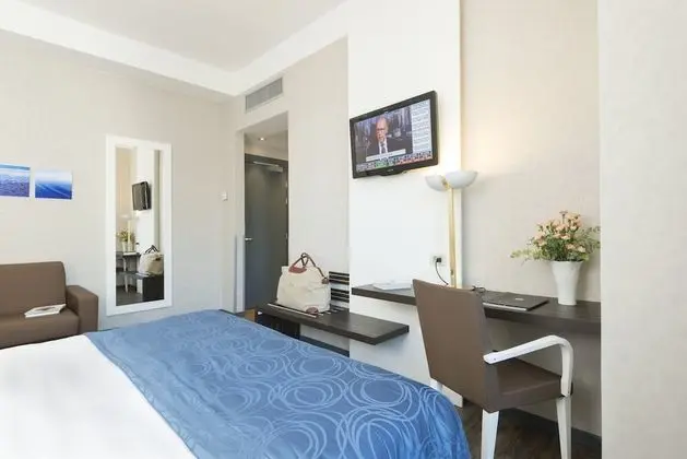 Comfy Room (Matrimonial bed)