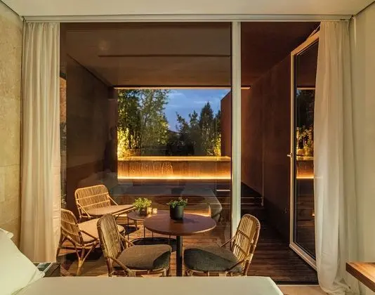 Deluxe Oda (DELUXE DOUBLE ROOM WITH PRIVATE POOL)