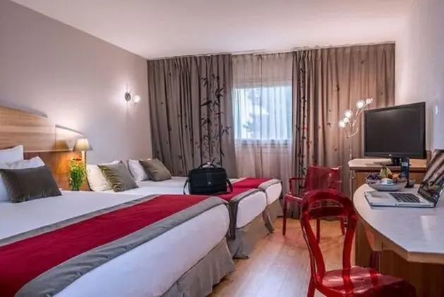 Junior Süit (Quadruple)