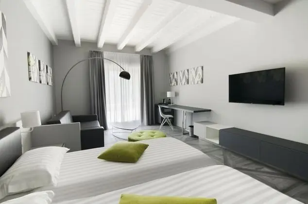 Junior Süit, Balkon, Bahçe Manzaralı
