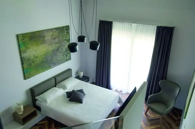 Süit, Balkon, Göl Manzaralı
