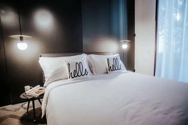 Tek Büyük Yataklı Oda (Suite 1)