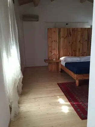 Dört Kişilik Oda, Bahçe Manzaralı