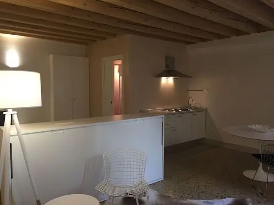 Üç Kişilik Oda, Bahçe Manzaralı